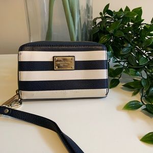 Extra 50% off! Michael Kors Wallet